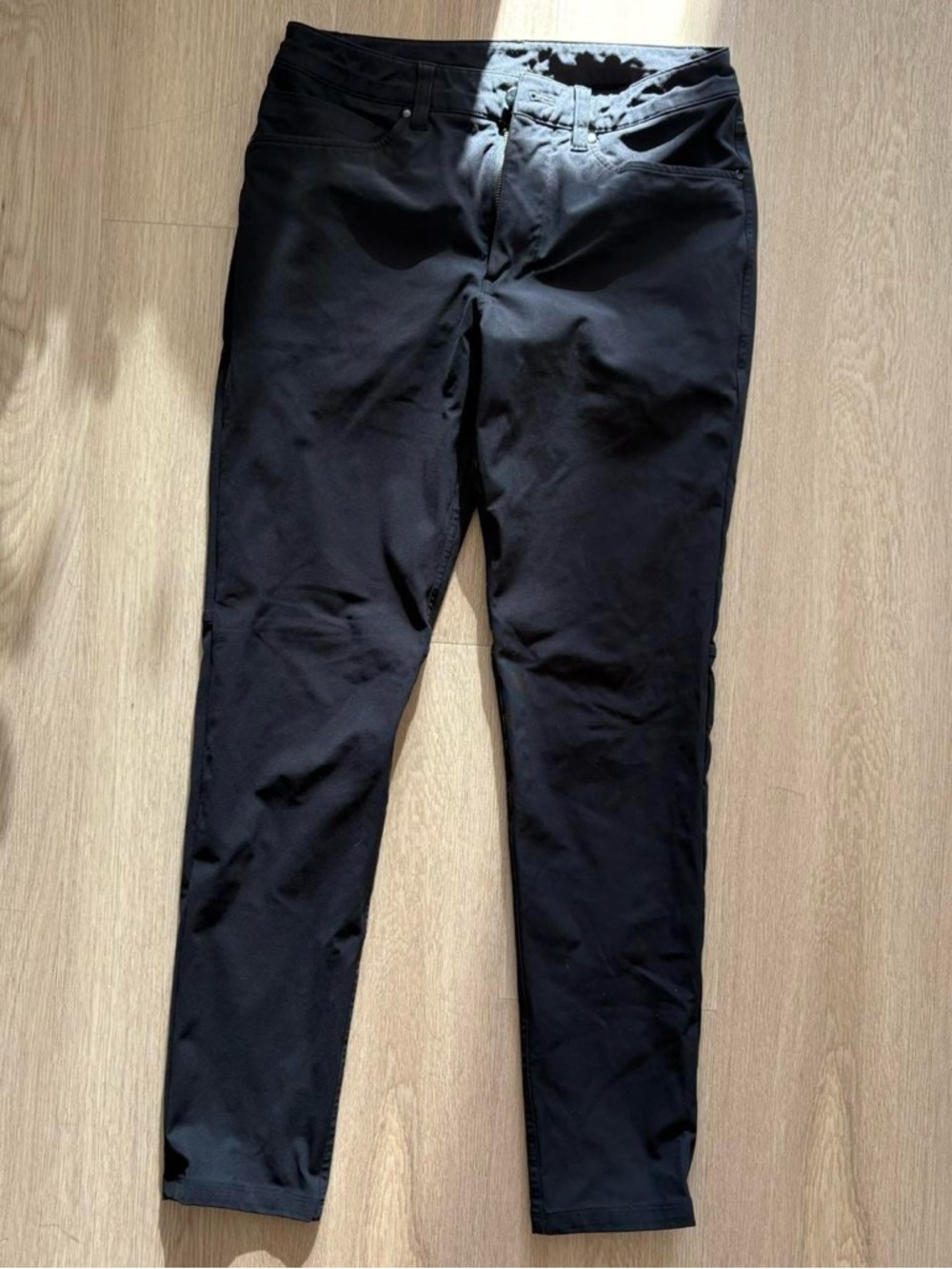 Excellent condition black Lululemon ABC slim fit warpstreme pants size 28